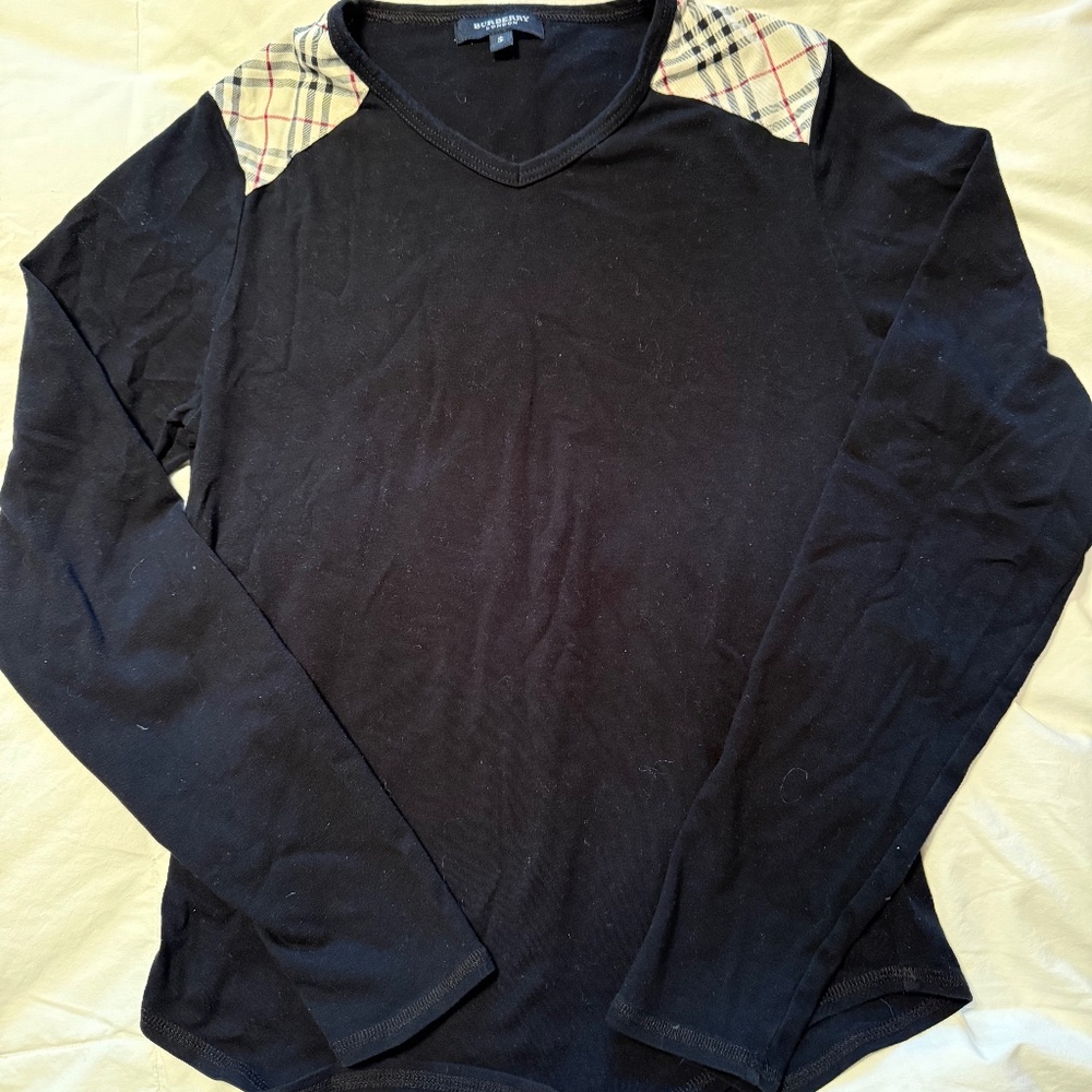 Women’s Burberry long sleeve shirt